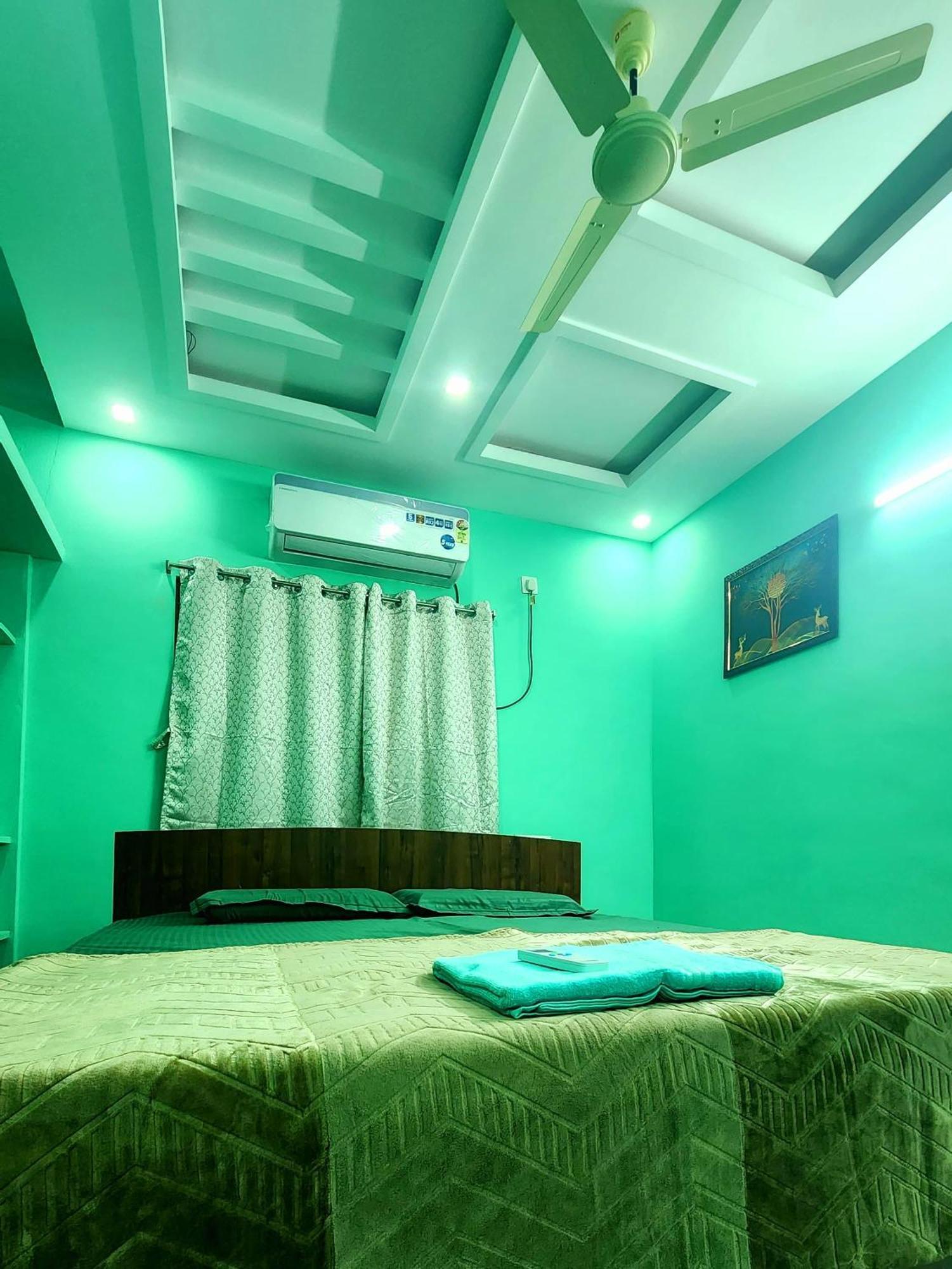 Ruhithahomestay- Ac Rooms-Free Wifi- Android Tv - Near To Alipiri- Door Service Tirupati Extérieur photo